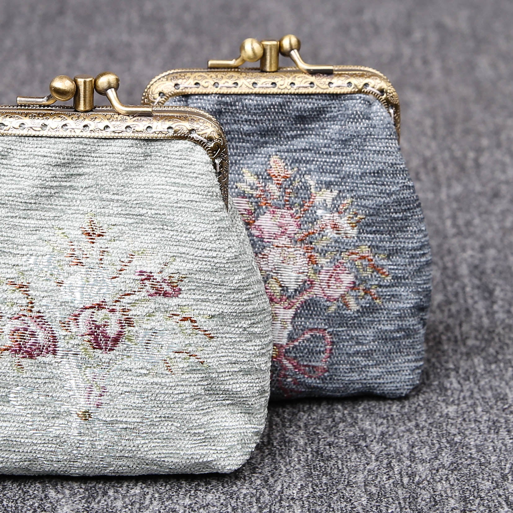 Double Kisslock Coin Purse from Barbosa Collection